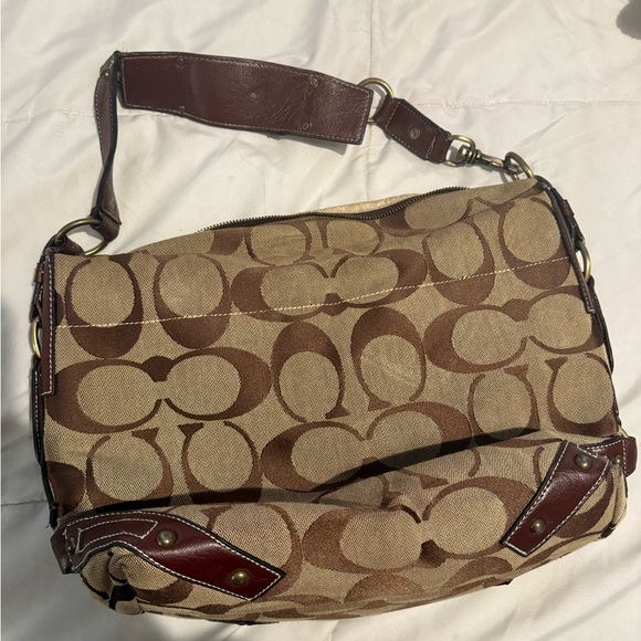 Coach signature Carly Hobo Bag - Picture 2 of 8